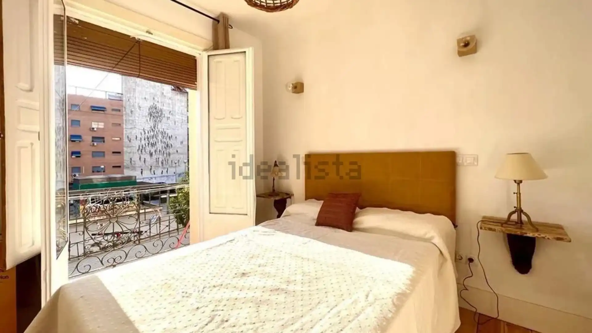 Bedroom of Apartments for sale in  Madrid Capital  with Heating, Oven and Microwave