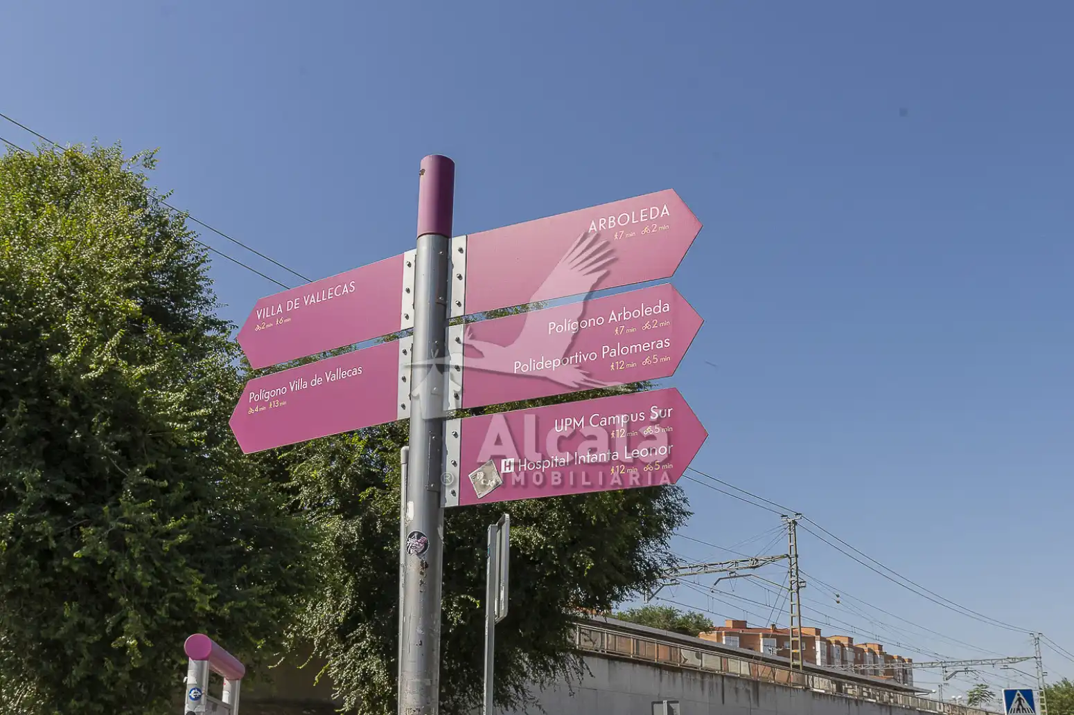 Vista exterior de Piso en venta en Madrid con Calefacción, Jardín privado y Piscina