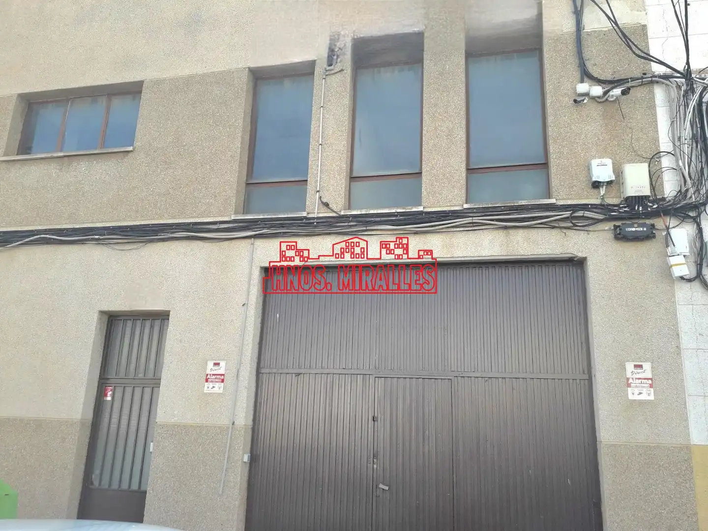 Außenansicht von Fabrikhallen zur Miete in Elche / Elx