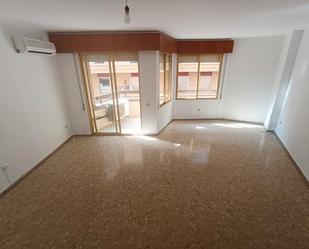 Living room of Flat to rent in Alicante / Alacant  with Air Conditioner, Terrace and Oven