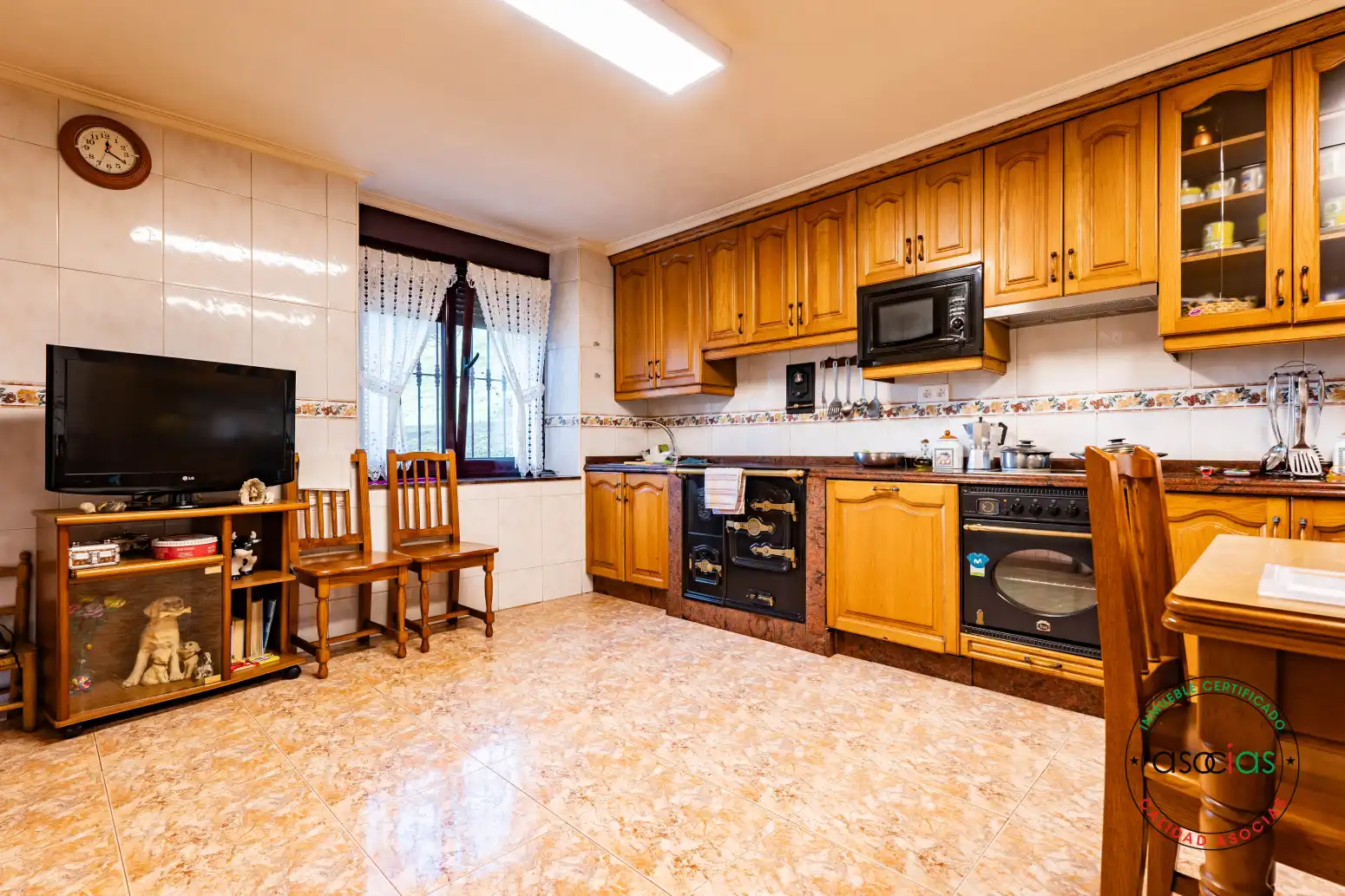 Cocina de Casa o chalet en venta en Gijón  con Calefacción y Amueblado