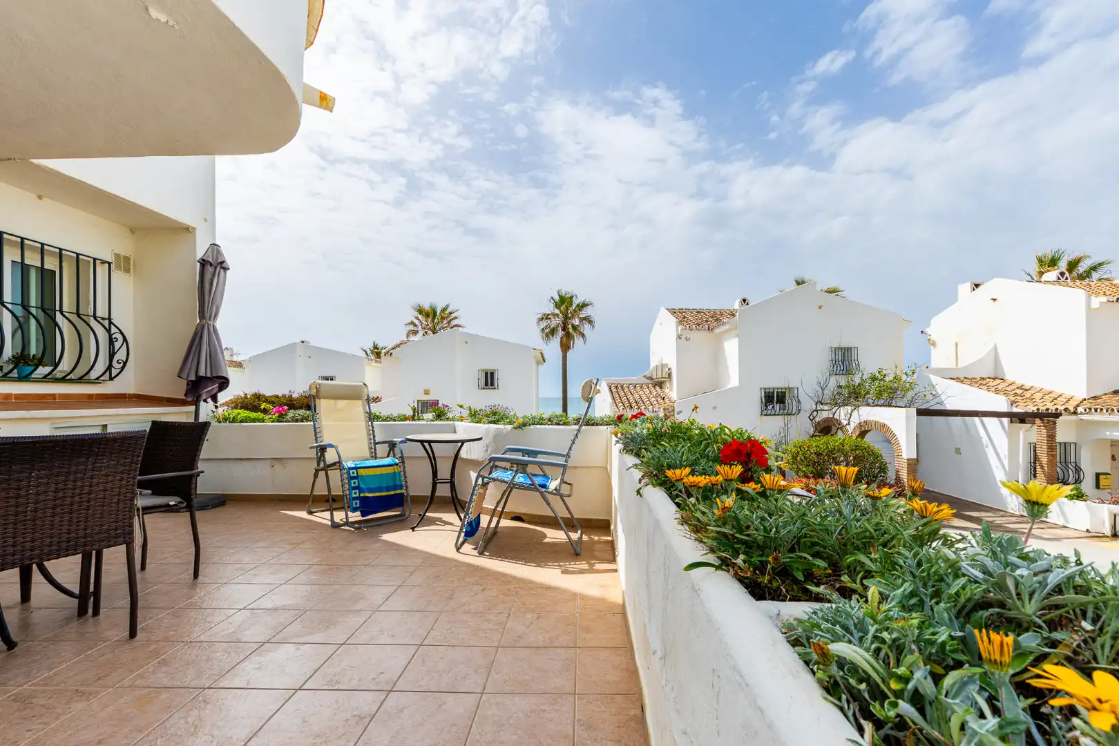 Terrasse von Einfamilien-Reihenhaus zum Verkauf in Mijas mit Klimaanlage, Terrasse und Schwimmbad