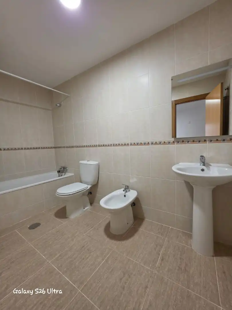Baño de Piso de alquiler en Albatera con Aire acondicionado, Trastero y Amueblado