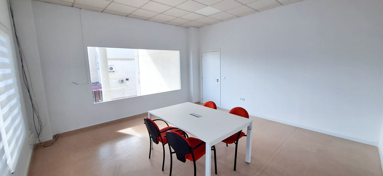 Local de lloguer en Málaga Capital amb Aire condicionat, Moblat i Internet