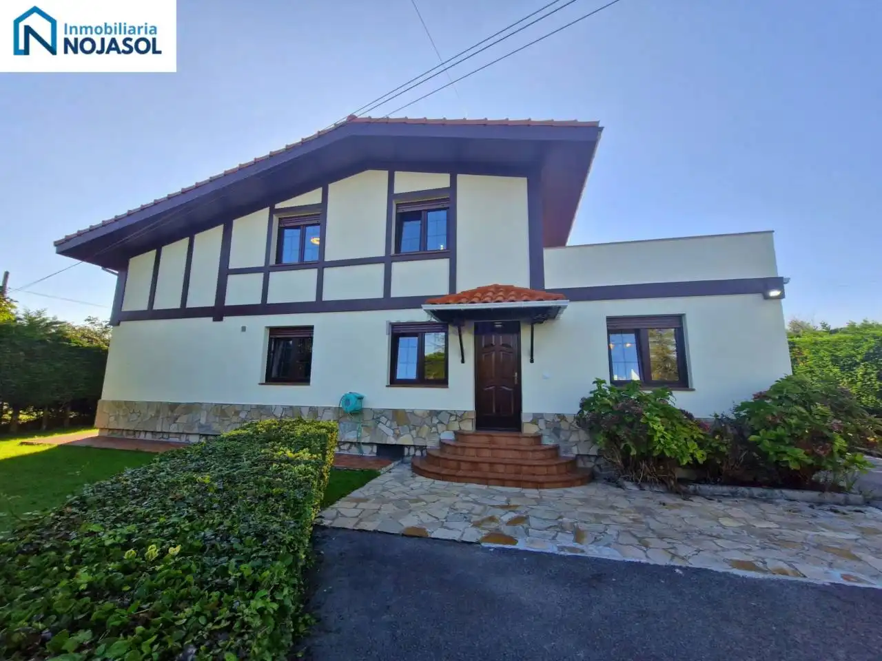 Vista exterior de Casa o chalet en venta en Meruelo, Cantabria