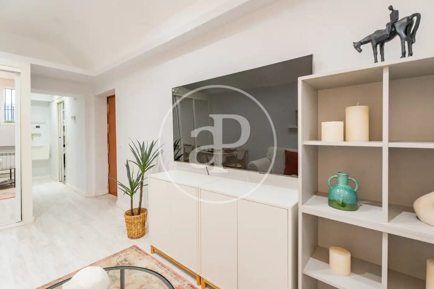 Sala d'estar de Pis en venda en Madrid amb Aire condicionat, Calefacció i Moblat