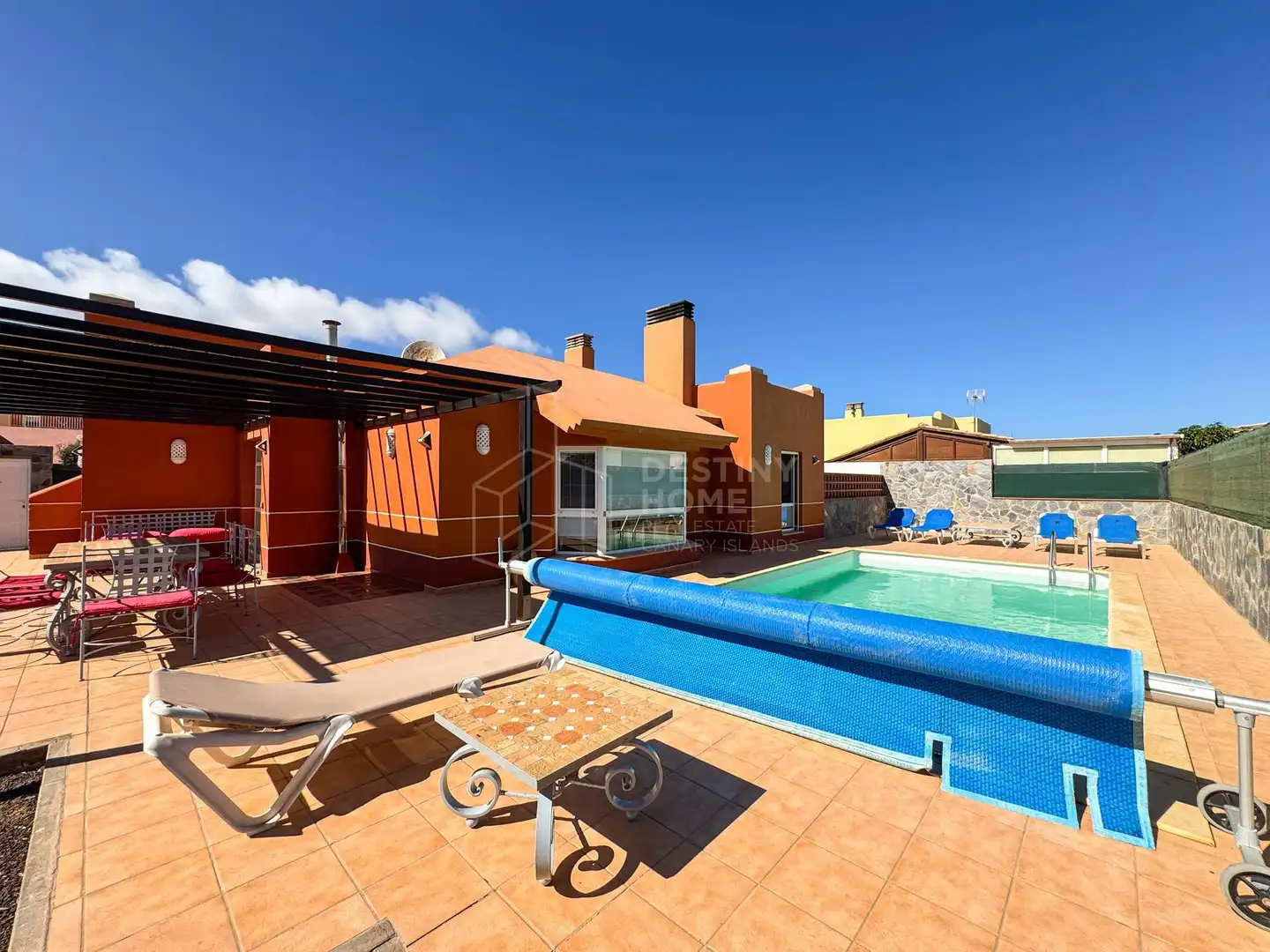 Xalet amb piscina en venda a Avutarda