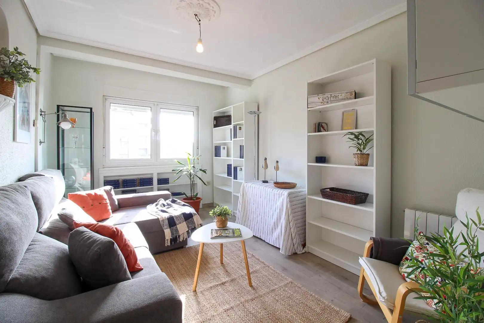 Sala d'estar de Pis en venda en Santander amb Calefacció