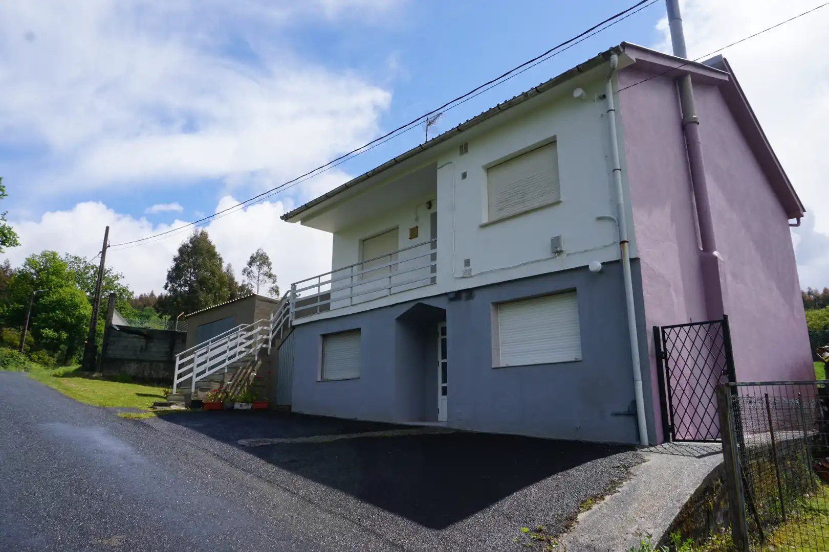 Vista exterior de Casa o chalet en venta en Boimorto con Jardín privado, Amueblado y Balcón