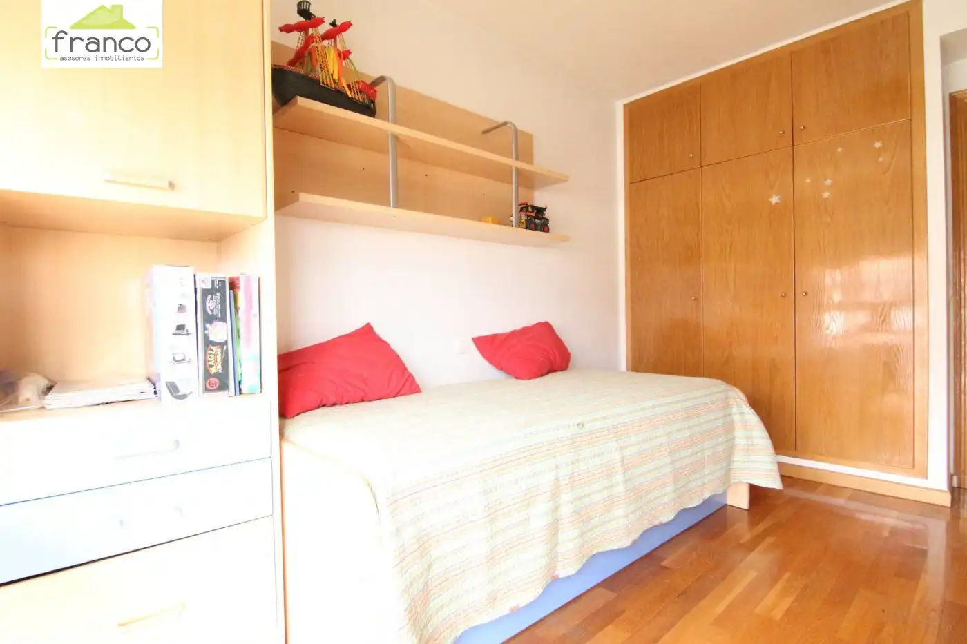 Piso con terraza en alquiler en Sur, imagen 10