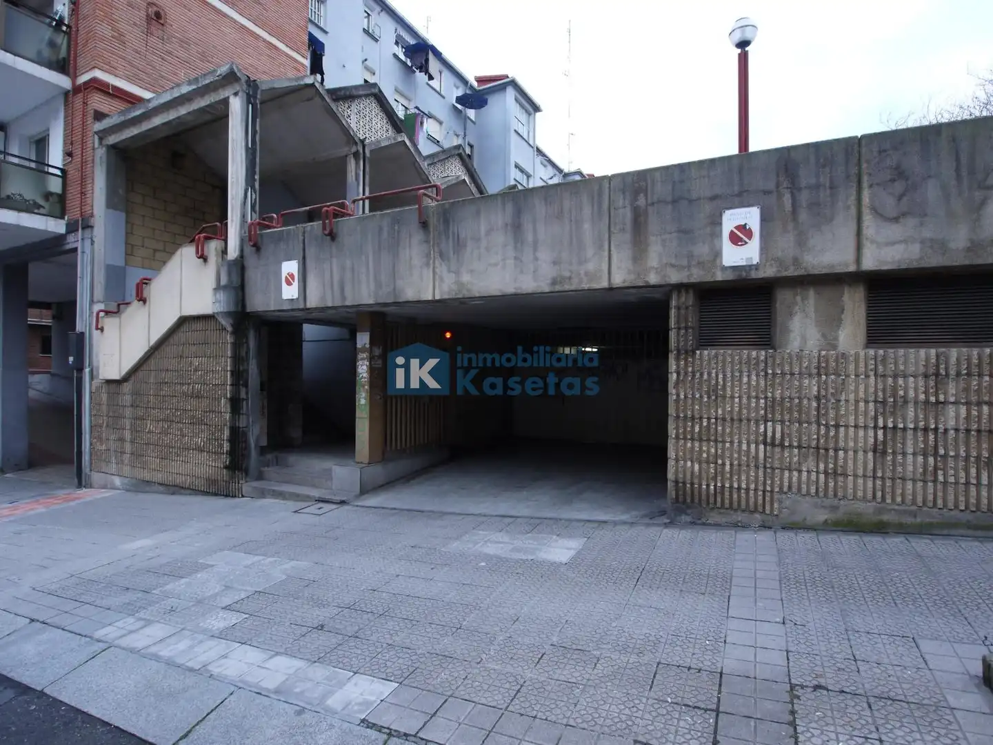Parking to rent in Centro - Ariz - Uribarri, imagen 4