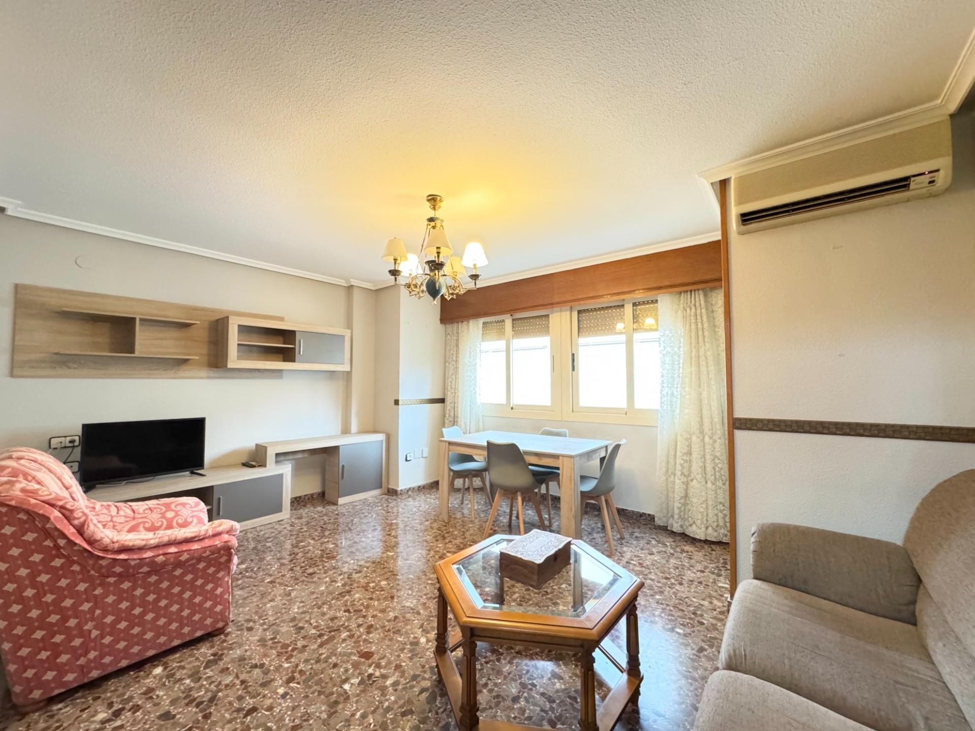 Flat for sale in  PABLO IGLESIAS, Plaza de Toros - Avenida Chapí - Trinquete  , Elda