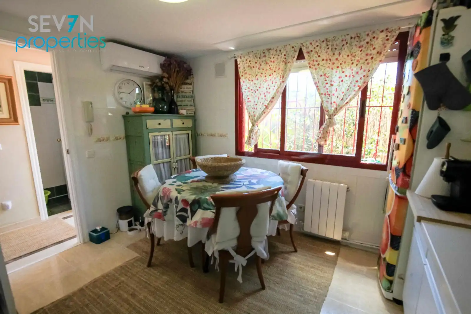 Comedor de Casa adosada en venta en Alicante / Alacant con Aire acondicionado, Calefacción y Piscina