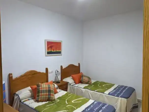 Habitación de Piso para compartir en Socuéllamos con Aire acondicionado y Amueblado