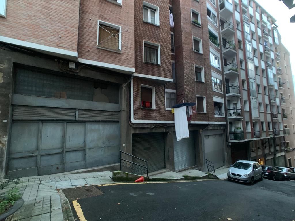 Exterior view of Box room for sale in Bilbao 