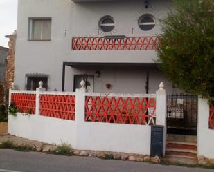 Vista exterior de Casa o xalet en venda en Granja de Rocamora amb Aire condicionat, Terrassa i Piscina