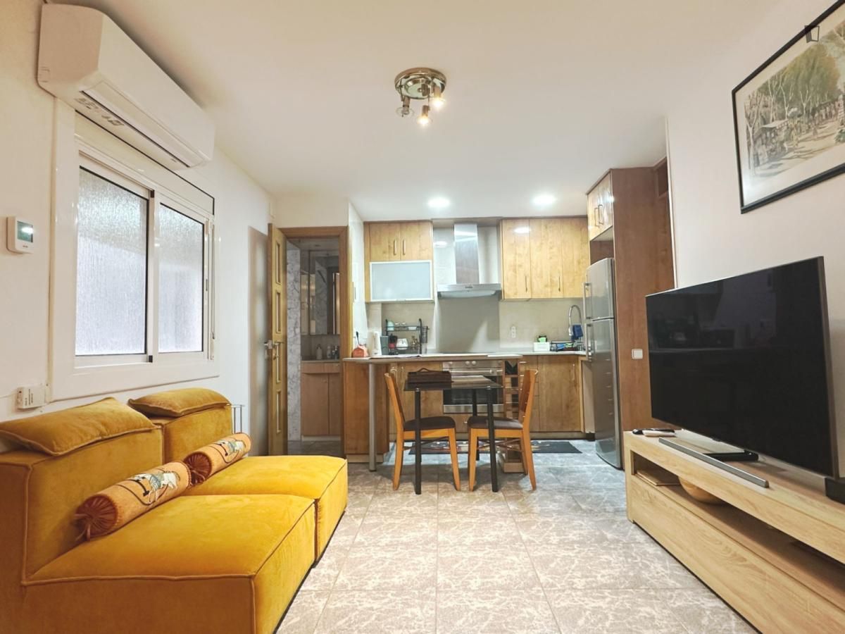 Vista exterior de Apartamento de alquiler en L'Hospitalet de Llobregat con Aire acondicionado, Calefacción y Amueblado