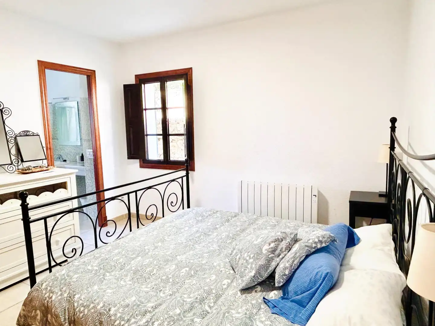 Habitación de Casa o chalet de alquiler en Puigpunyent con Jardín privado, Terraza y Piscina comunitaria