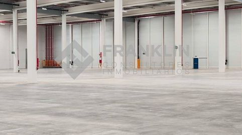 Foto 2 von Fabrikhallen zur Miete in Carrer Dels Horts, 11, Constantí, Tarragona