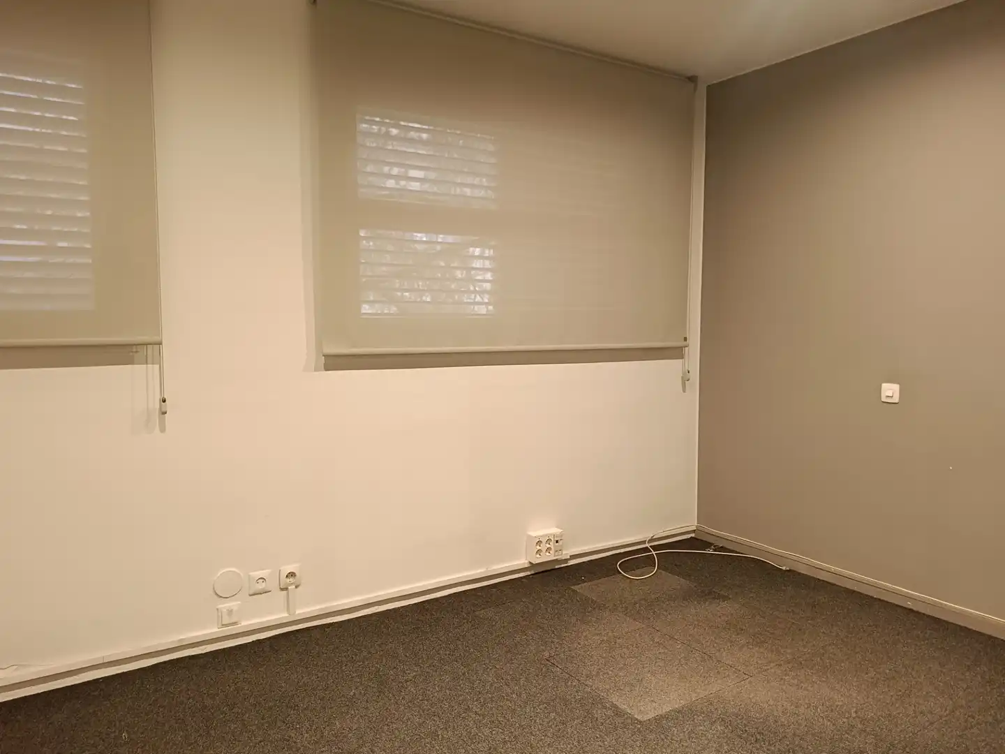 Büro zur Miete in Barcelona mit Klimaanlage, Heizung und Terrasse