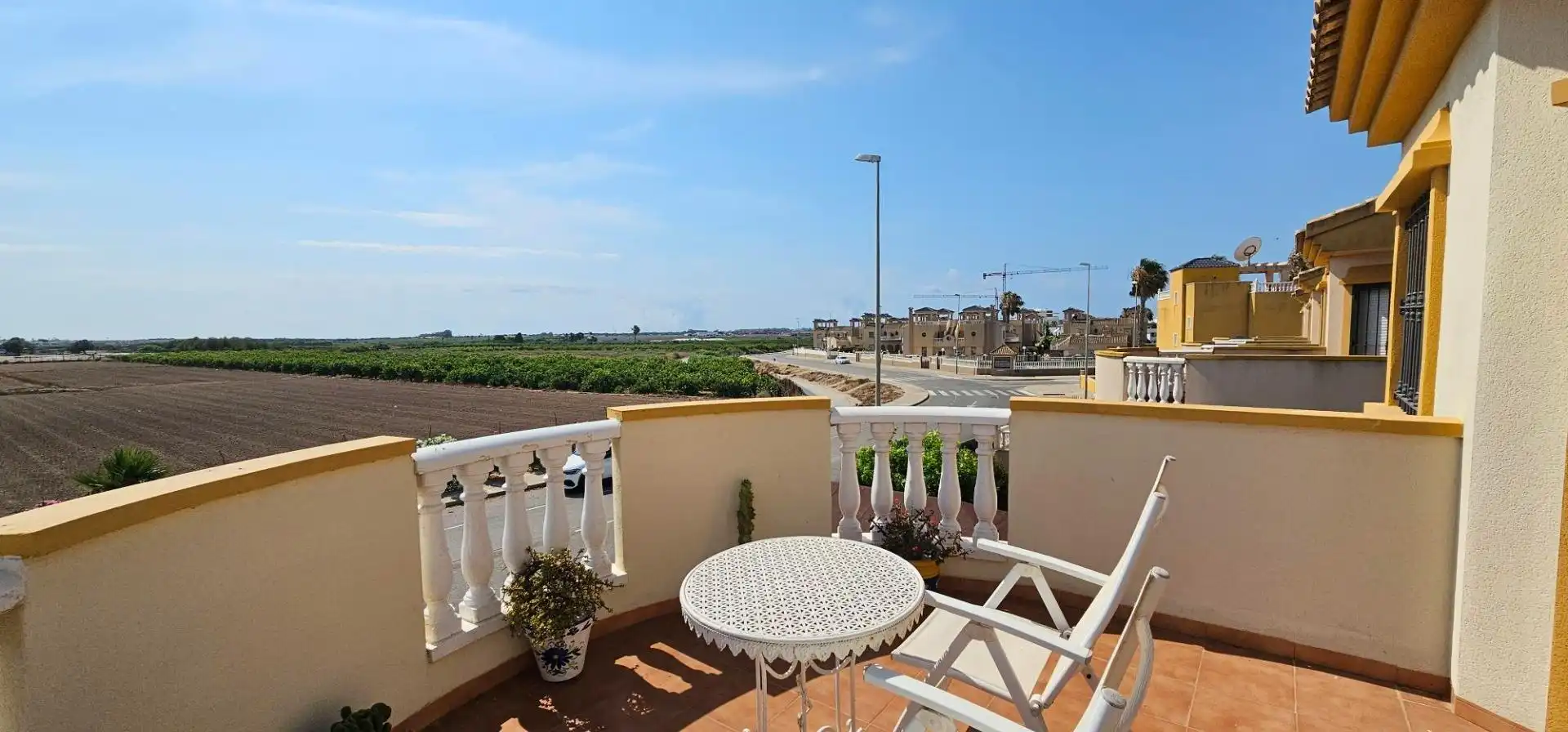 Terrassa de Casa o xalet en venda en El Raso