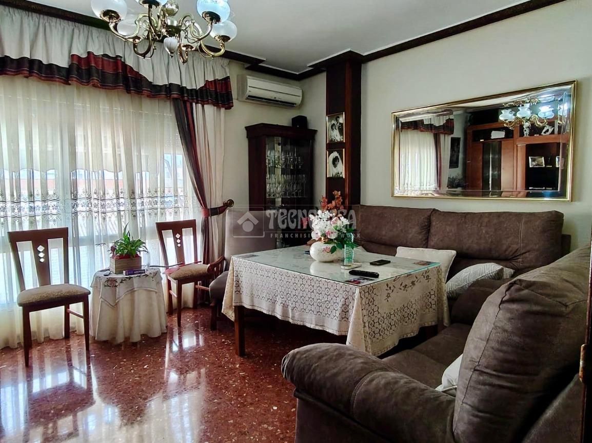 Piso en venta en C. Golondrina