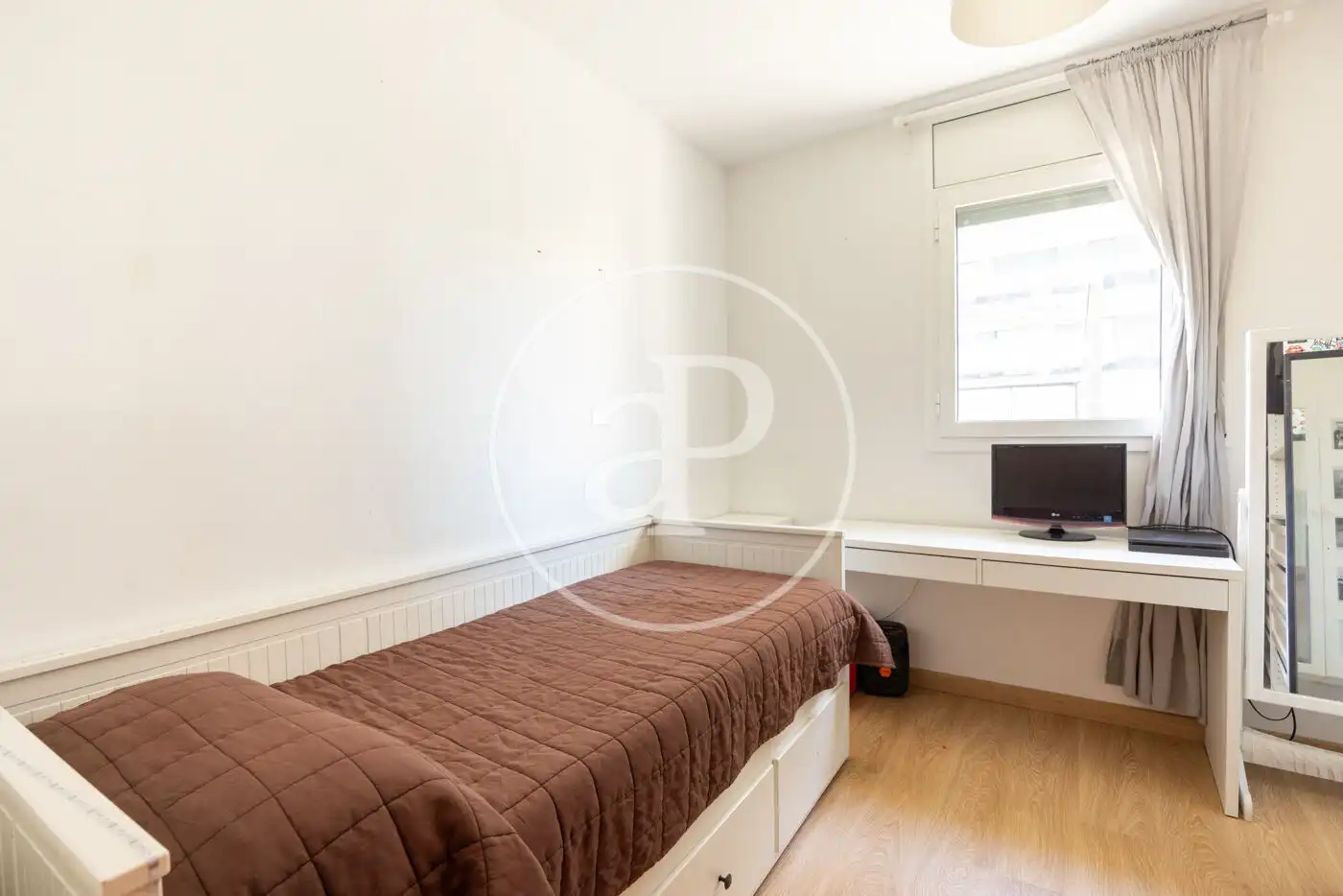 Habitación de Piso en venta en Badalona con Aire acondicionado, Calefacción y Jardín privado