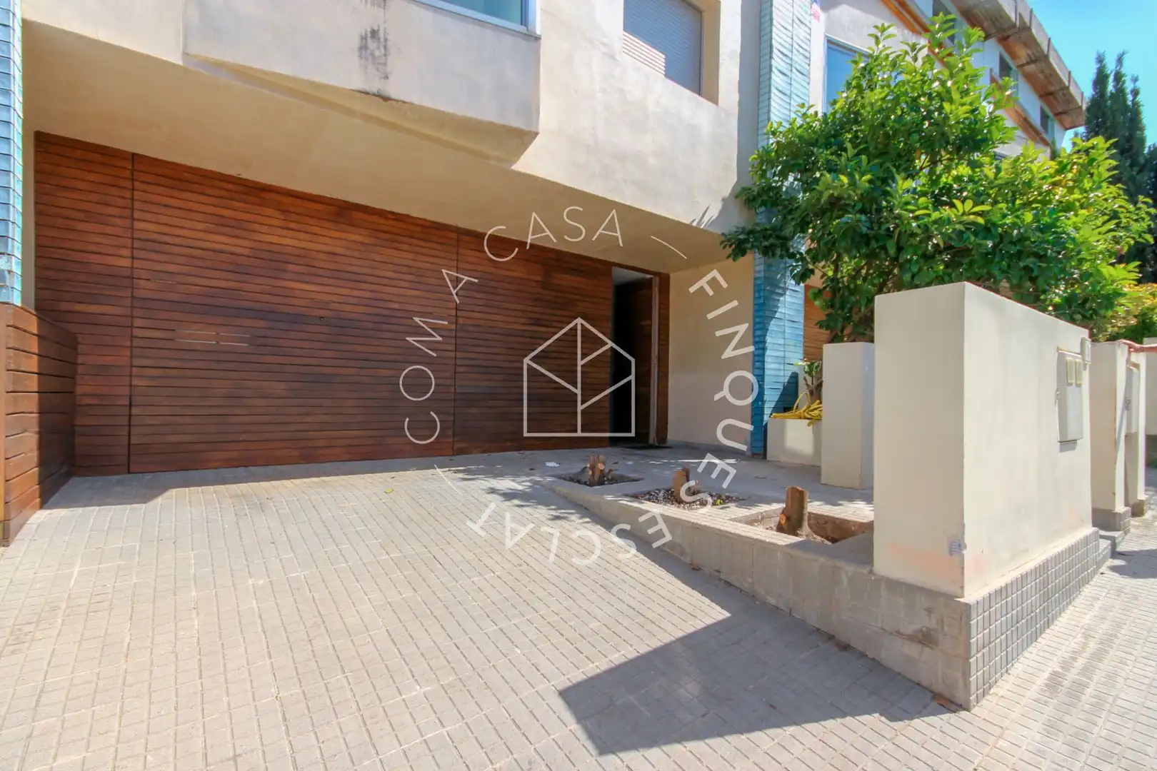 Exterior view of Houses for sale in Sant Llorenç d'Hortons  with Private garden