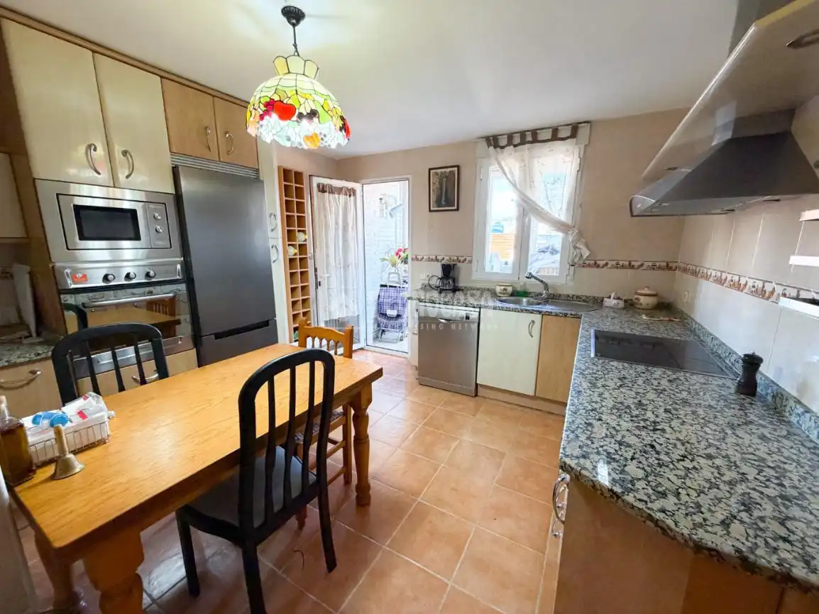 Kitchen of Flat for sale in Collado Villalba  with Air Conditioner, Heating and Parquet flooring