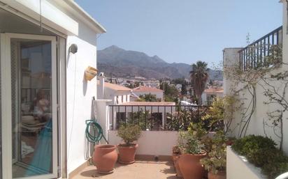 Vista exterior de Casa adosada en venda en Nerja amb Terrassa i Moblat