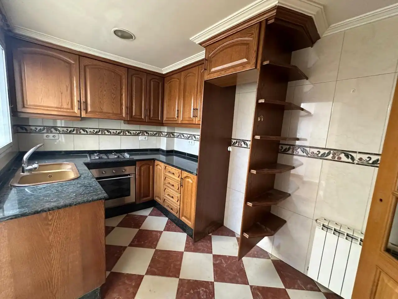 Cuina de Casa o xalet en venda en Utiel amb Terrassa