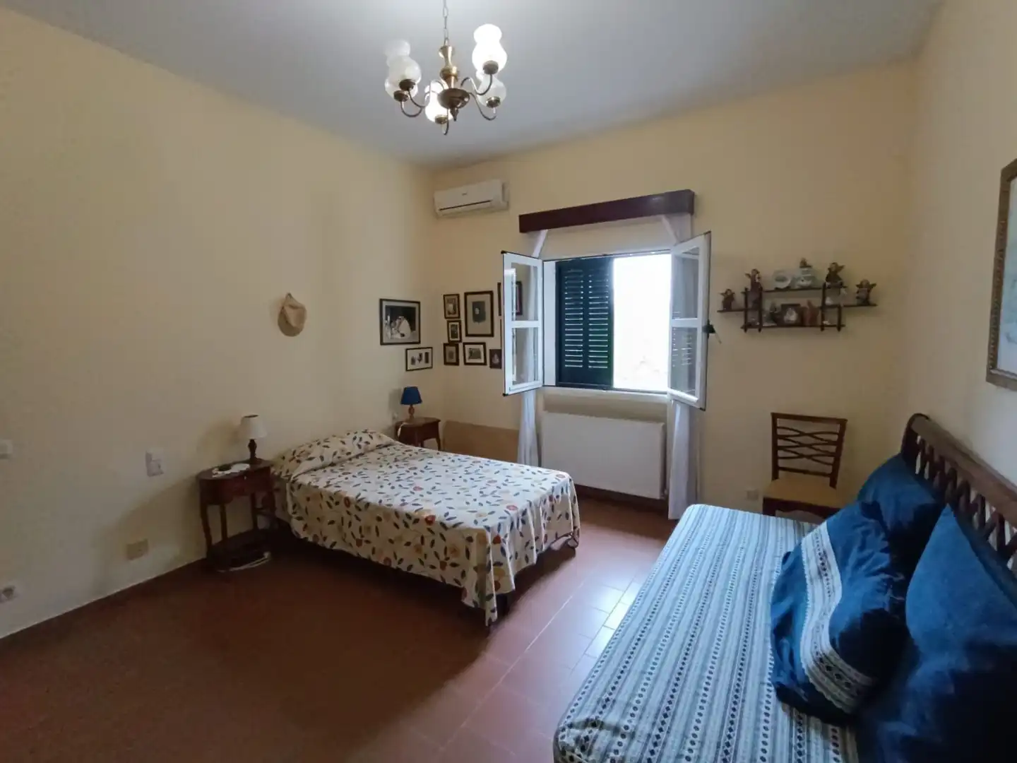 Habitación de Finca rústica en venta en Olías del Rey con Calefacción, Jardín privado y Trastero