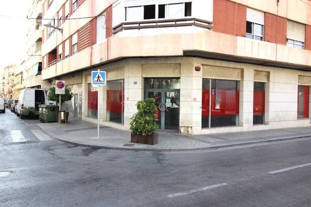Local comercial en Alquiler en Almoradí