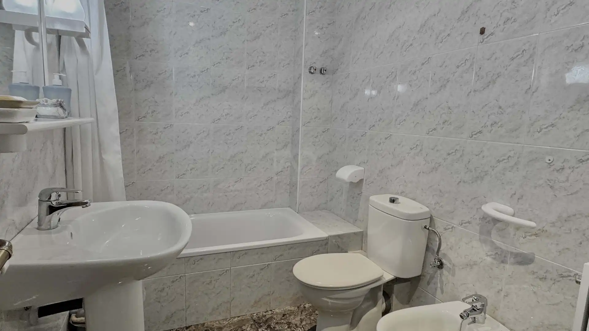 Bathroom of Houses for sale in Terrassa  with Heating and Terrace