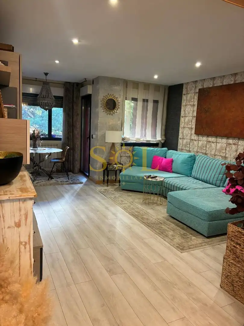 Piso con ascensor en venta en Calle Dos Hermanas, imagen 5