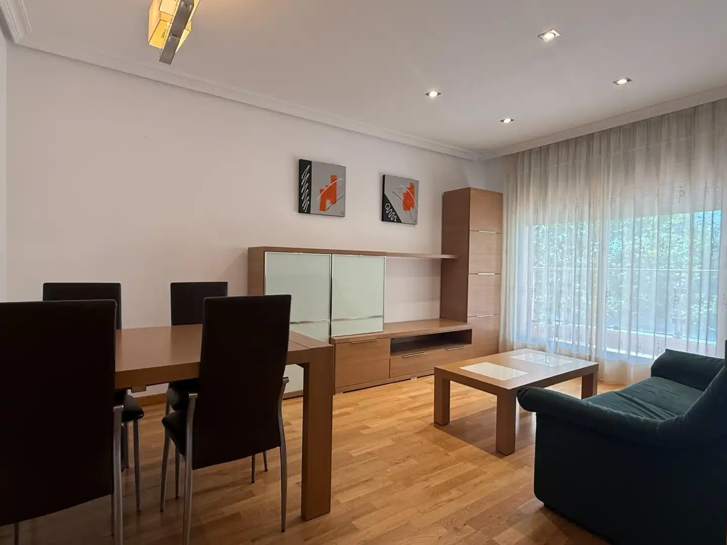 Sala de estar de Apartamento en venta en Yebes con Calefacción, Terraza y Piscina comunitaria