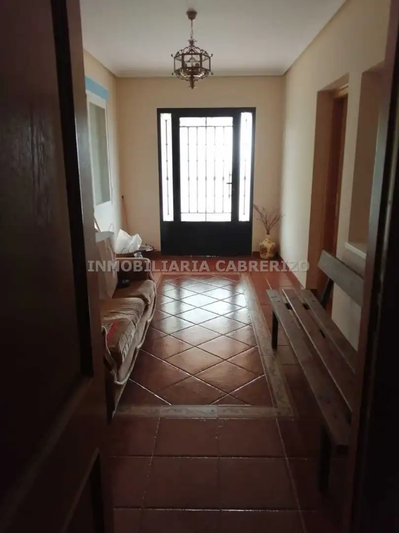 Casa o chalet en venta en Alberite con Calefacción, Jardín privado y Parquet