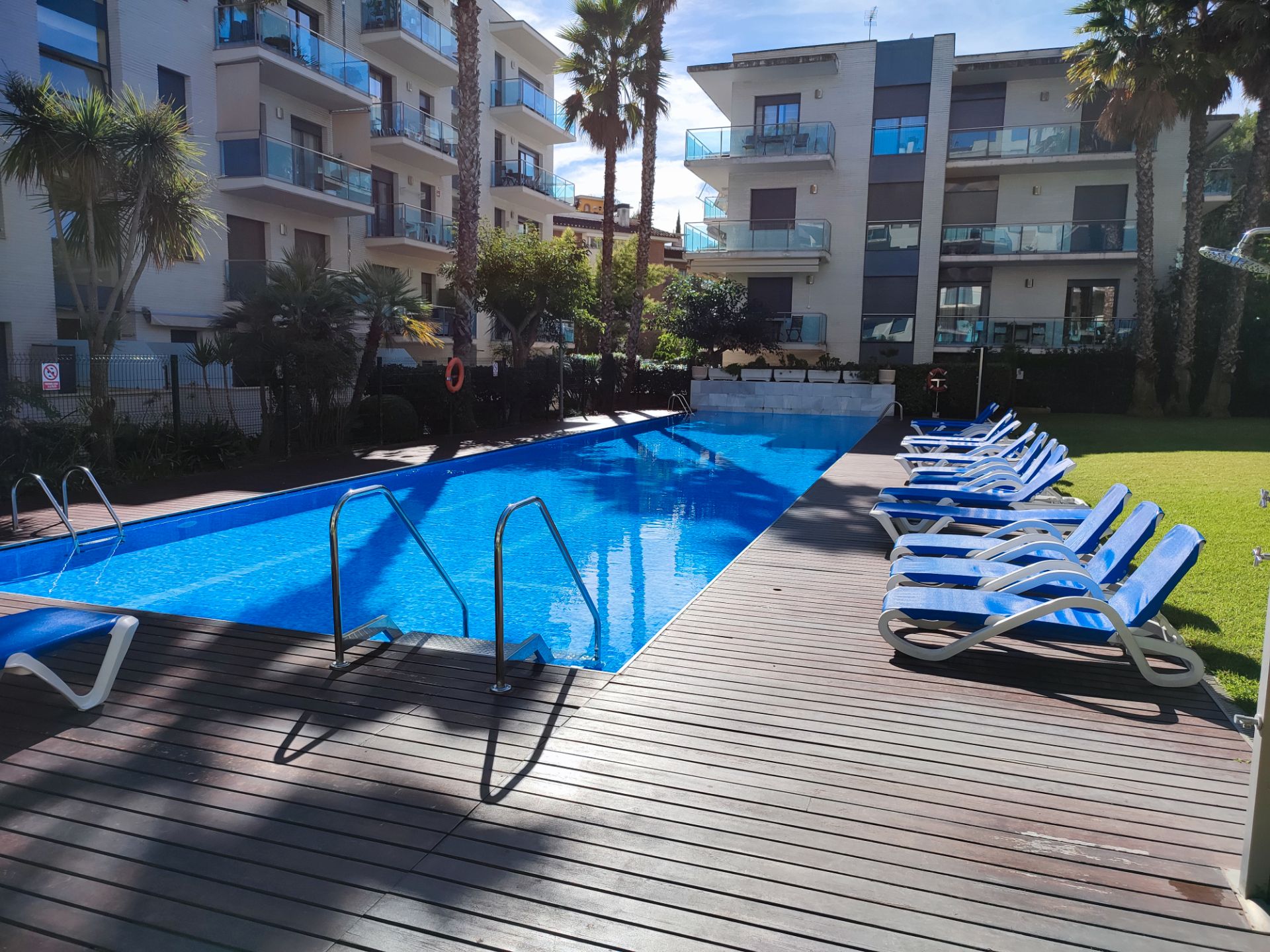 Piscina de Apartament en venda en Lloret de Mar amb Aire condicionat, Calefacció i Moblat
