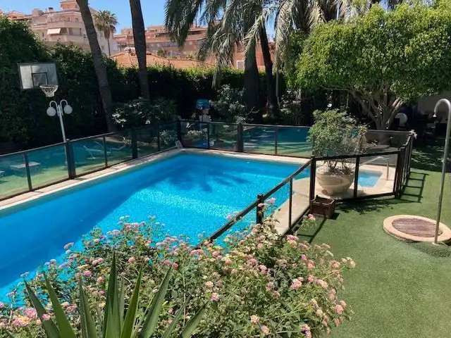 Piscina de Casa o xalet en venda en Roquetas de Mar amb Aire condicionat, Calefacció i Jardí privat