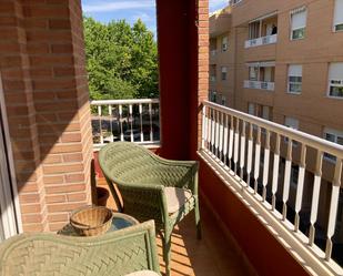 Terrassa de Pis de lloguer en Villena amb Aire condicionat i Balcó