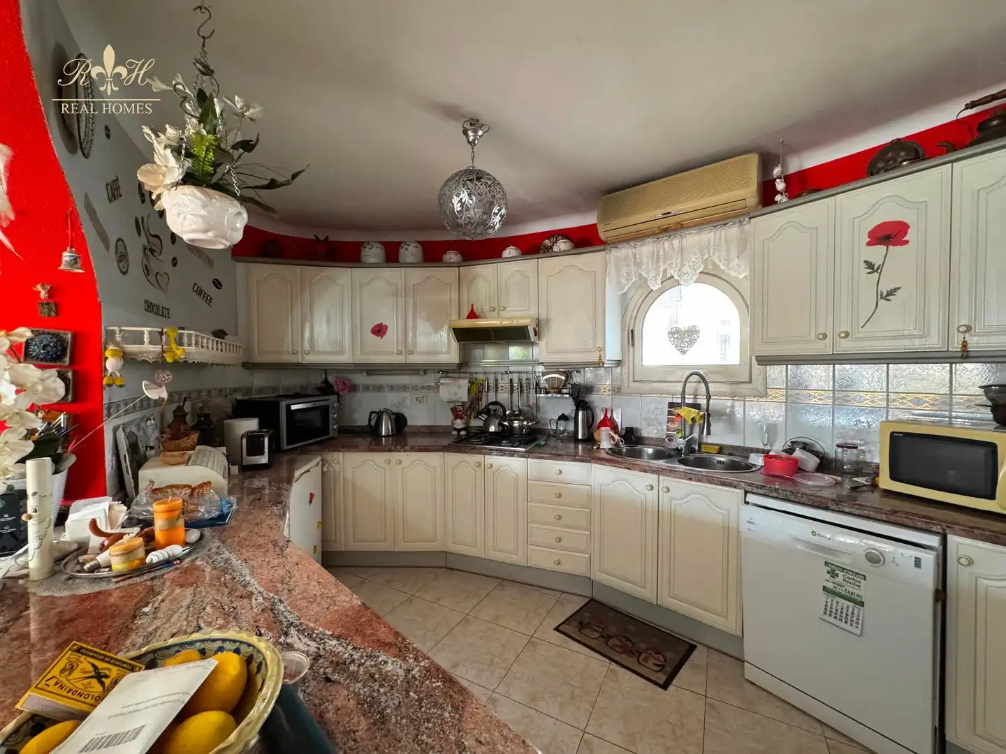 Cocina de Casa o chalet en venta en L'Alfàs del Pi con Trastero, Piscina y Amueblado