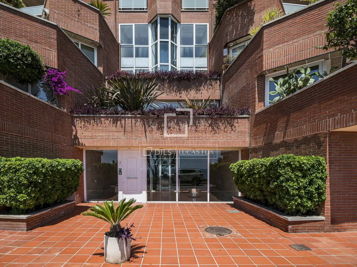 Exterior view of Flat for sale in Sitges  with Air Conditioner, Heating and Private garden