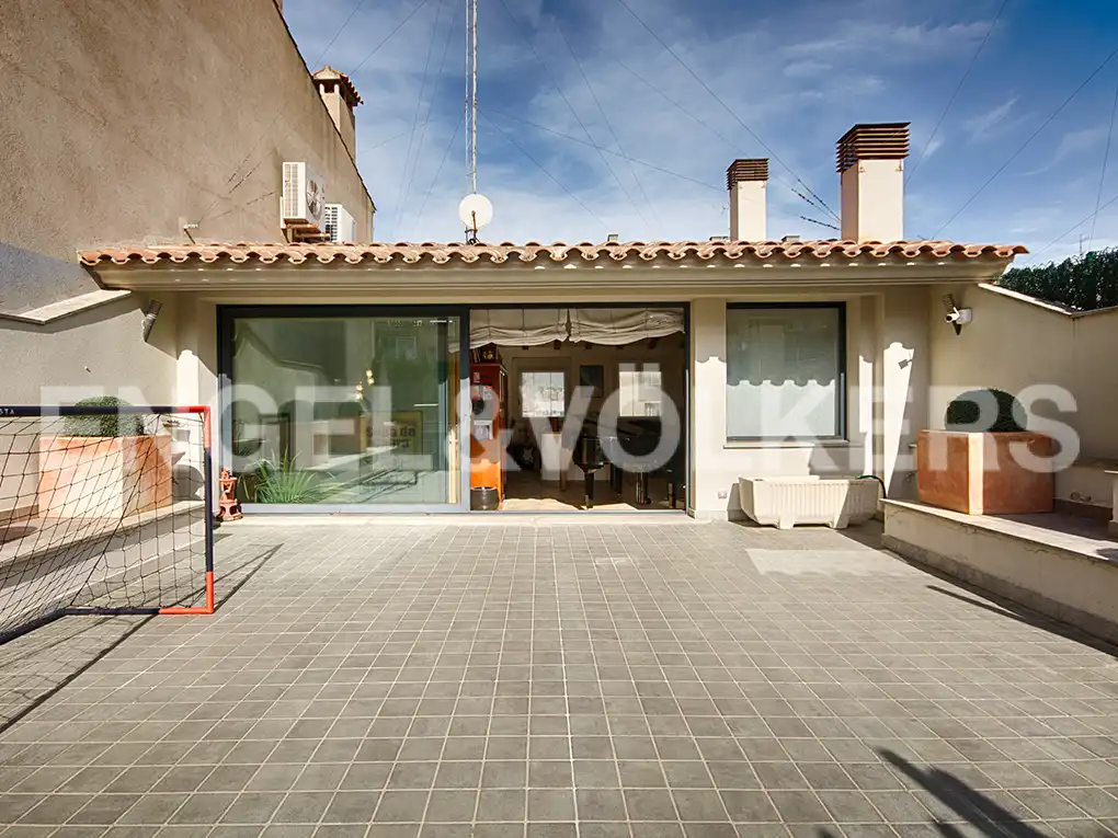 Terraced house with garden for sale in Carrer de González de Soto, imagen 27