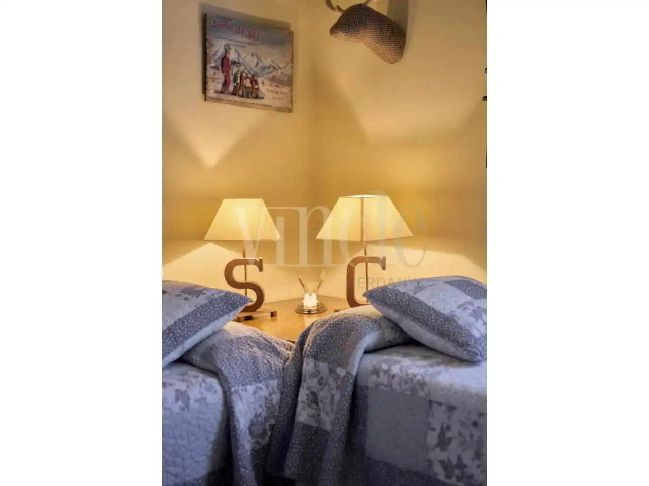 Duplexes for sale in Das