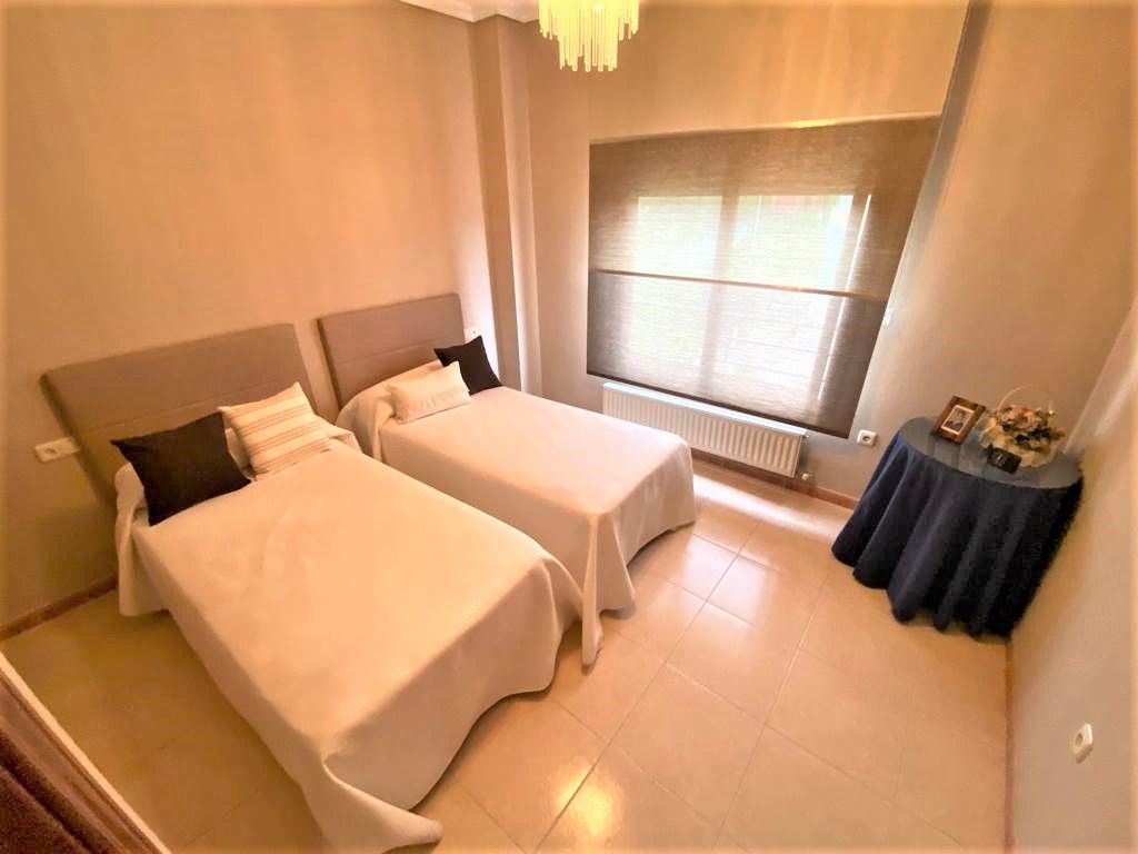 Bedroom of Flat to rent in Cáceres Capital  with Air Conditioner, Heating and Terrace
