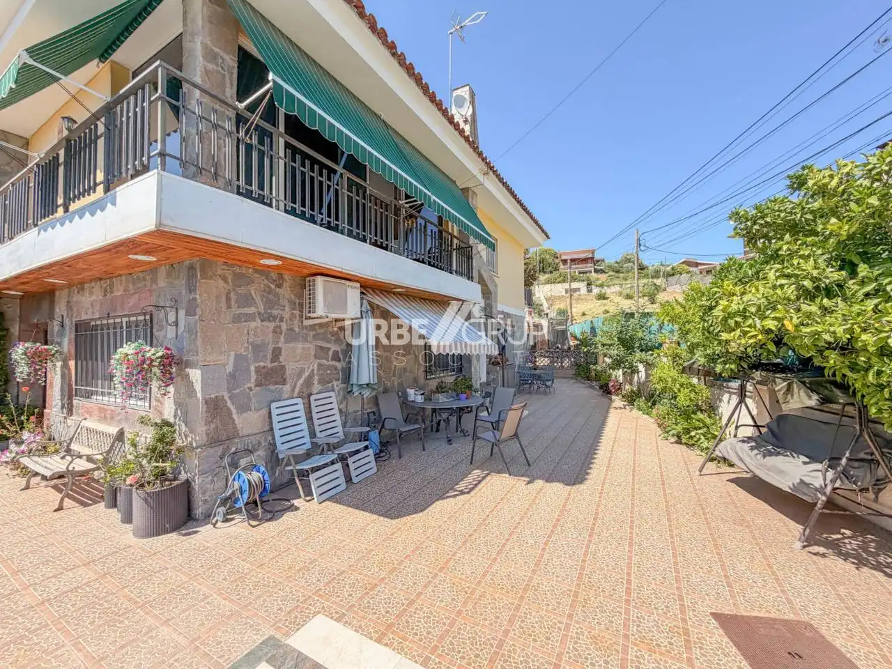 Exterior view of Detached homes for sale in Abrera  with Air Conditioner, Heating and Private garden