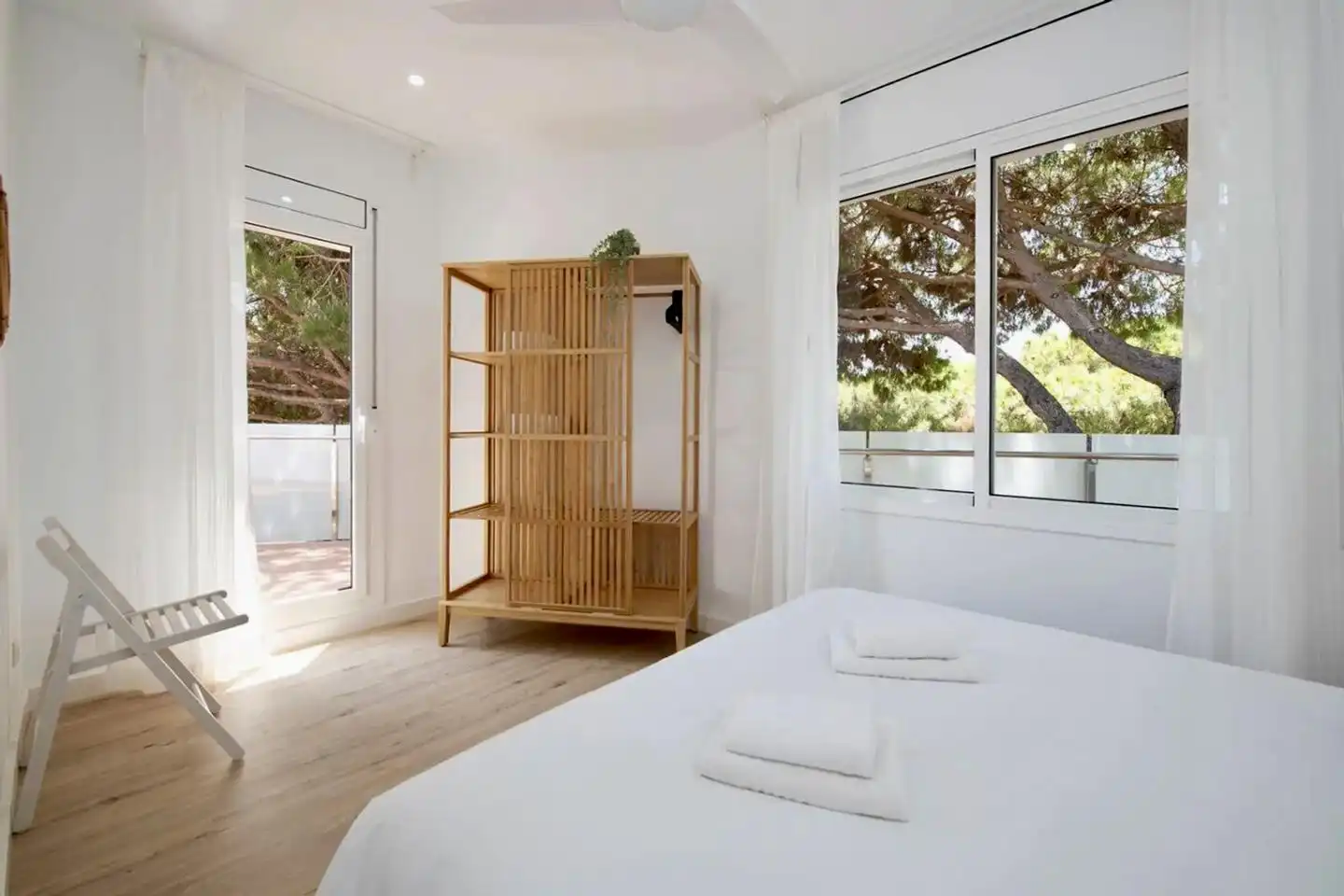 Habitación de Ático en venta en Gavà con Aire acondicionado, Terraza y Piscina