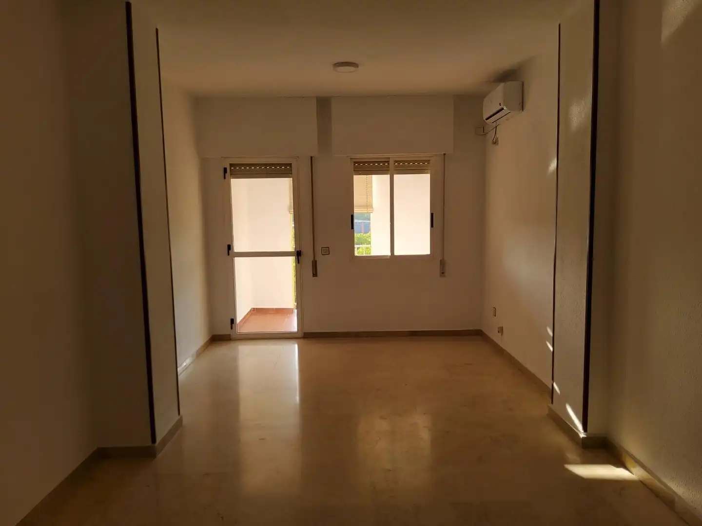 Wohnung zur Miete in Urbadiez - Entrepuentes