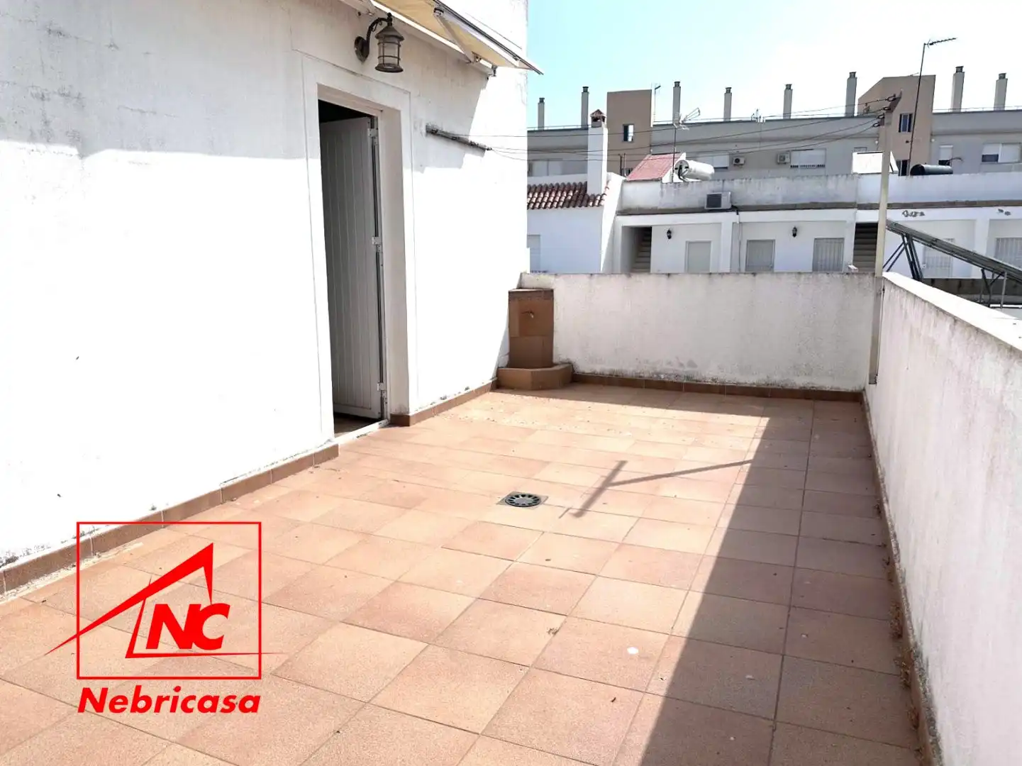 Terrassa de Casa o xalet en venda en Lebrija amb Aire condicionat i Jardí privat