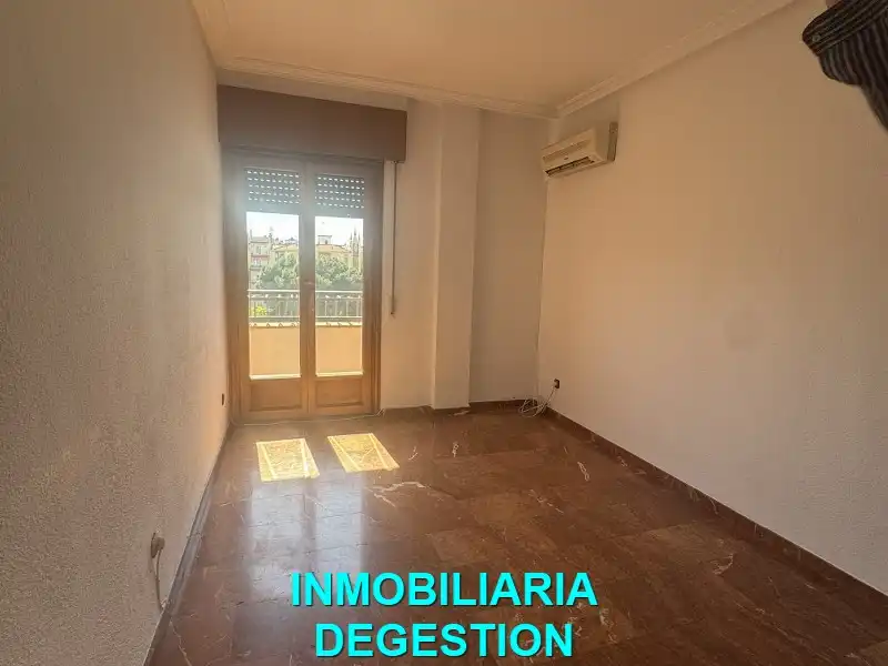 Bedroom of Flat for rent in Linares  with Air Conditioner and Balcony